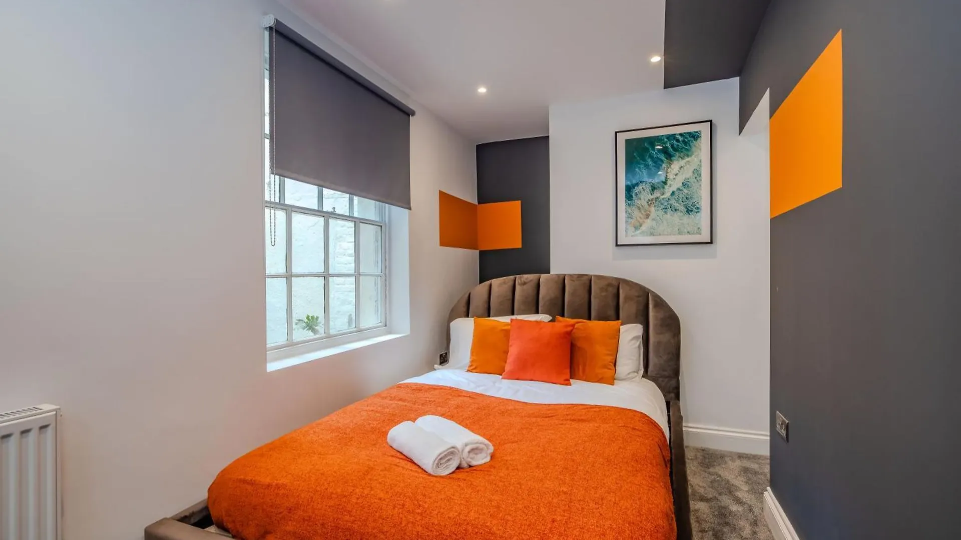 Central Comfort L 2-Bedroom Flat With Extra Sleeping Options ブライトン イギリス