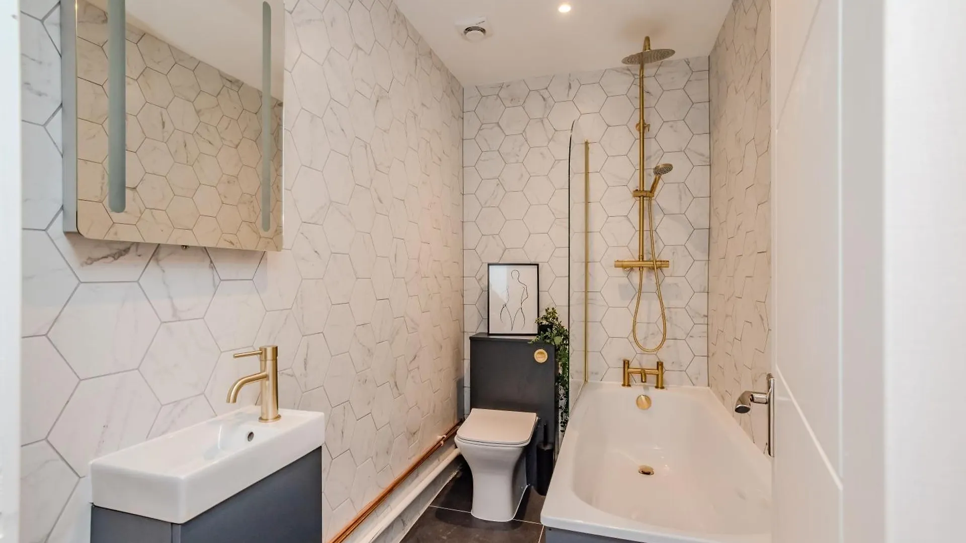 Central Comfort L 2-Bedroom Flat With Extra Sleeping Options Hove Appartamento